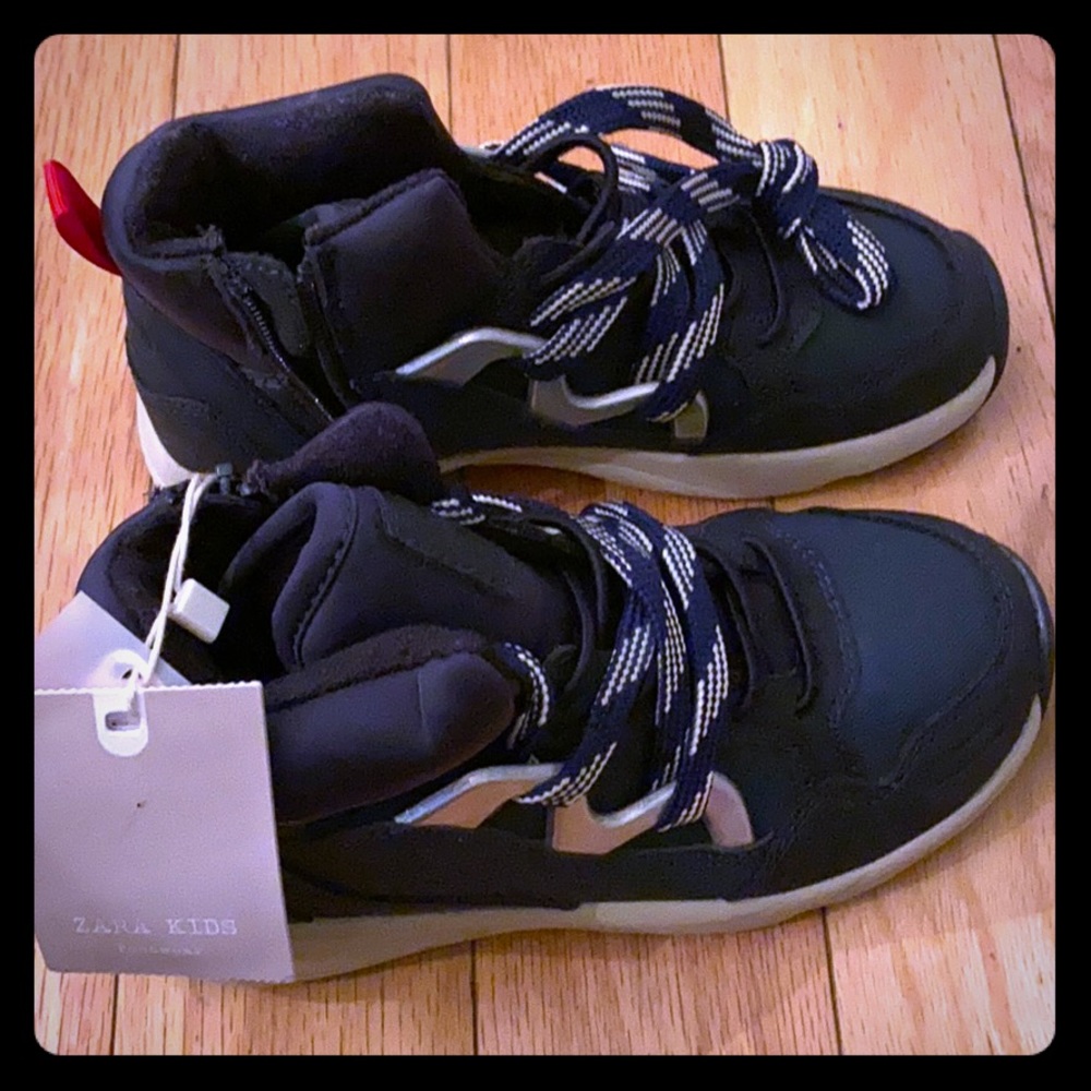 Zara sneakers boys brand new !